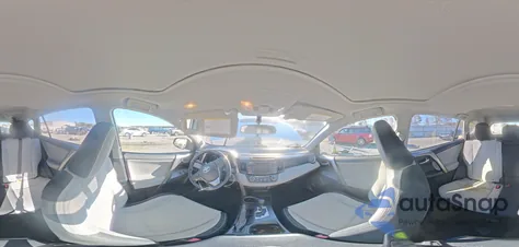 2016 Toyota Rav4 Xle z USA, uszkodzony, nr VIN JTMWFREV9GJ071574